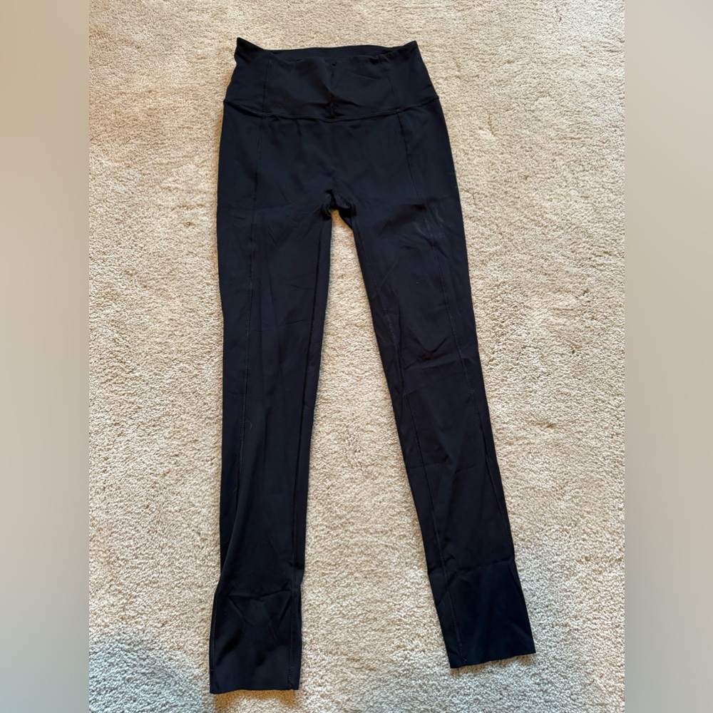 Lululemon : Like Nothing tight size 4